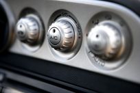 Car air conditioning controls